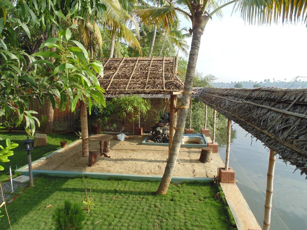 Ambadis Villas Kodungallūr Exterior foto