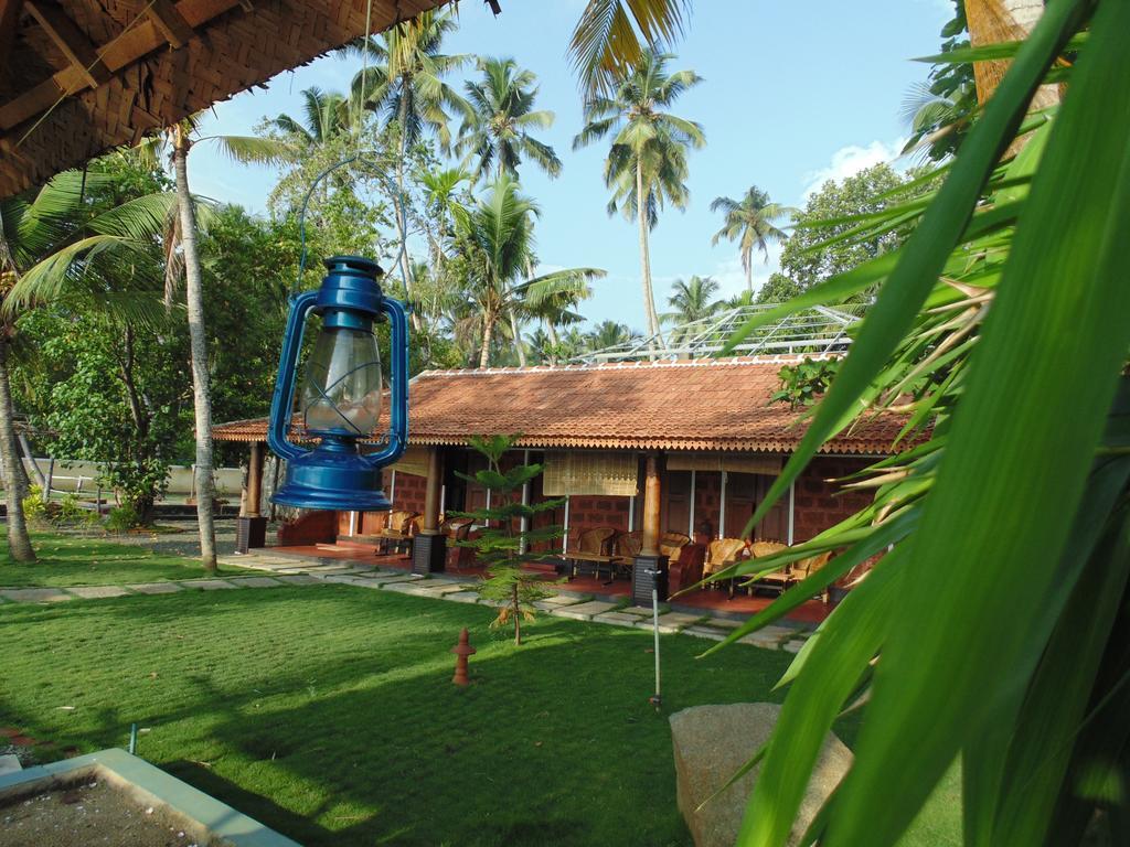 Ambadis Villas Kodungallūr Exterior foto