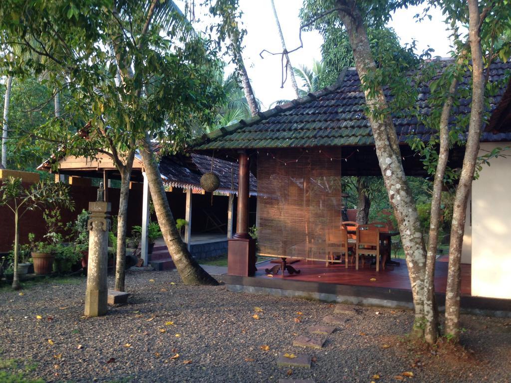 Ambadis Villas Kodungallūr Exterior foto